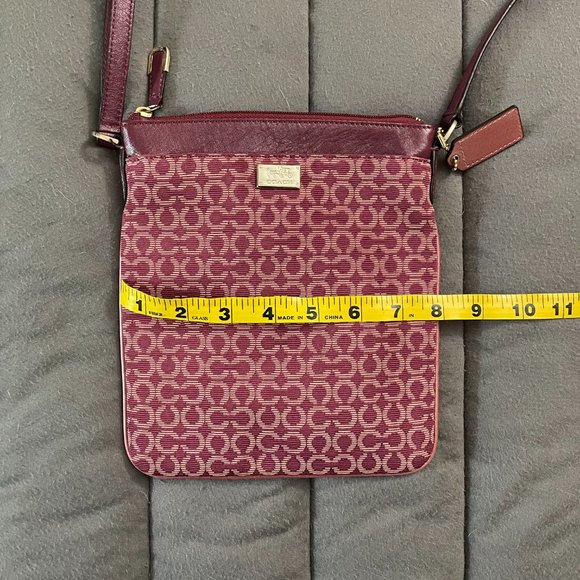 Signature Coach Crossbody - Picture 5 of 7